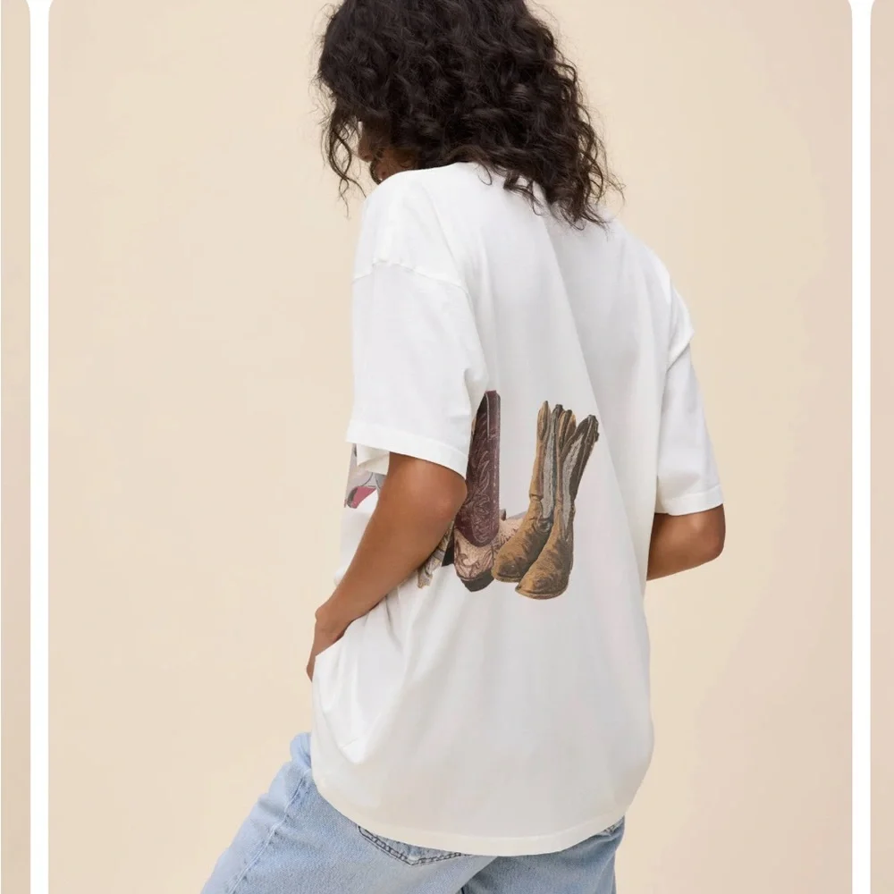 Daydreamer Kick Off Your Boots Merch Tee - Picture 4 of 5